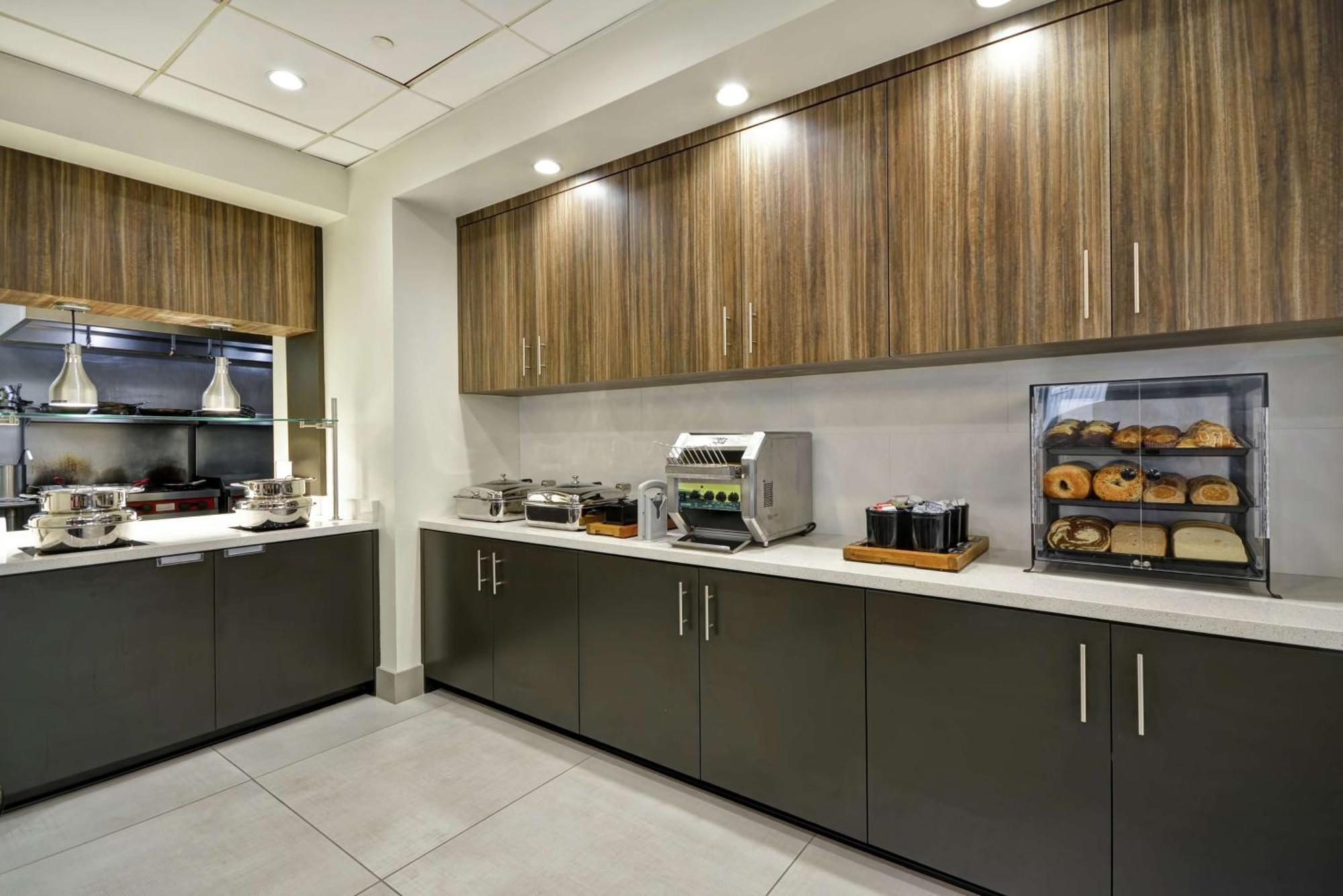 Hilton Garden Inn Panama City Extérieur photo